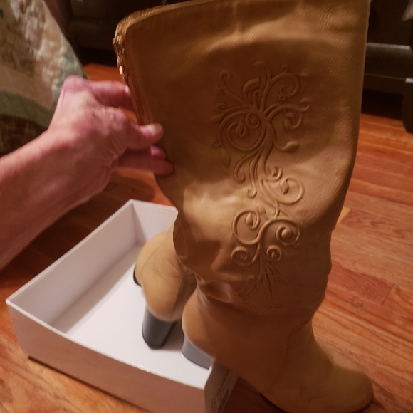 midnight velvet boots